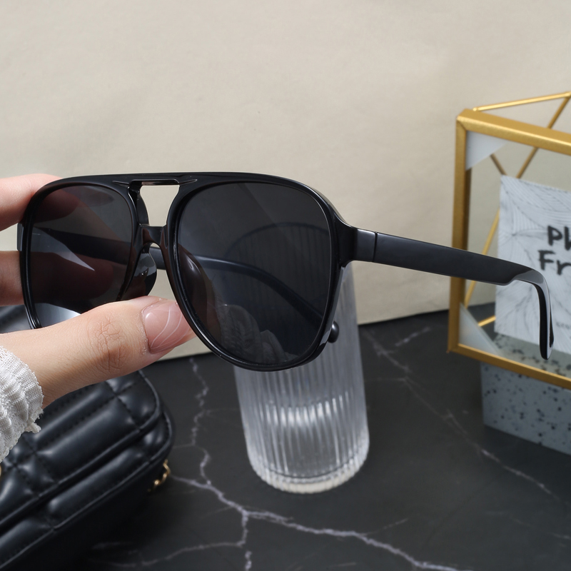 Women'S Fashion Of The 70S - Unisex Fashion Sunglasses UV400 Protection Classic
