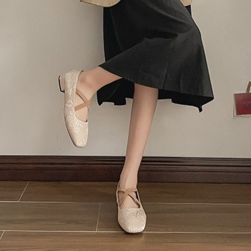 2025 Big Size Flats Shoes Wome - Women'S Fashion Footwear 评论和价格