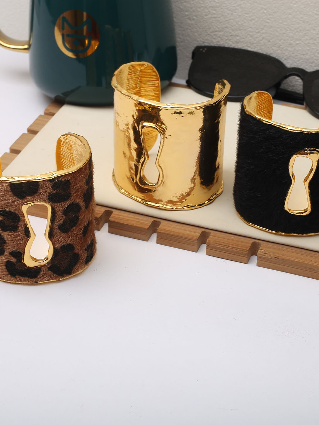 Elegant Velvet Plush Open Hand - Women Fashion Open Now 评论和价格